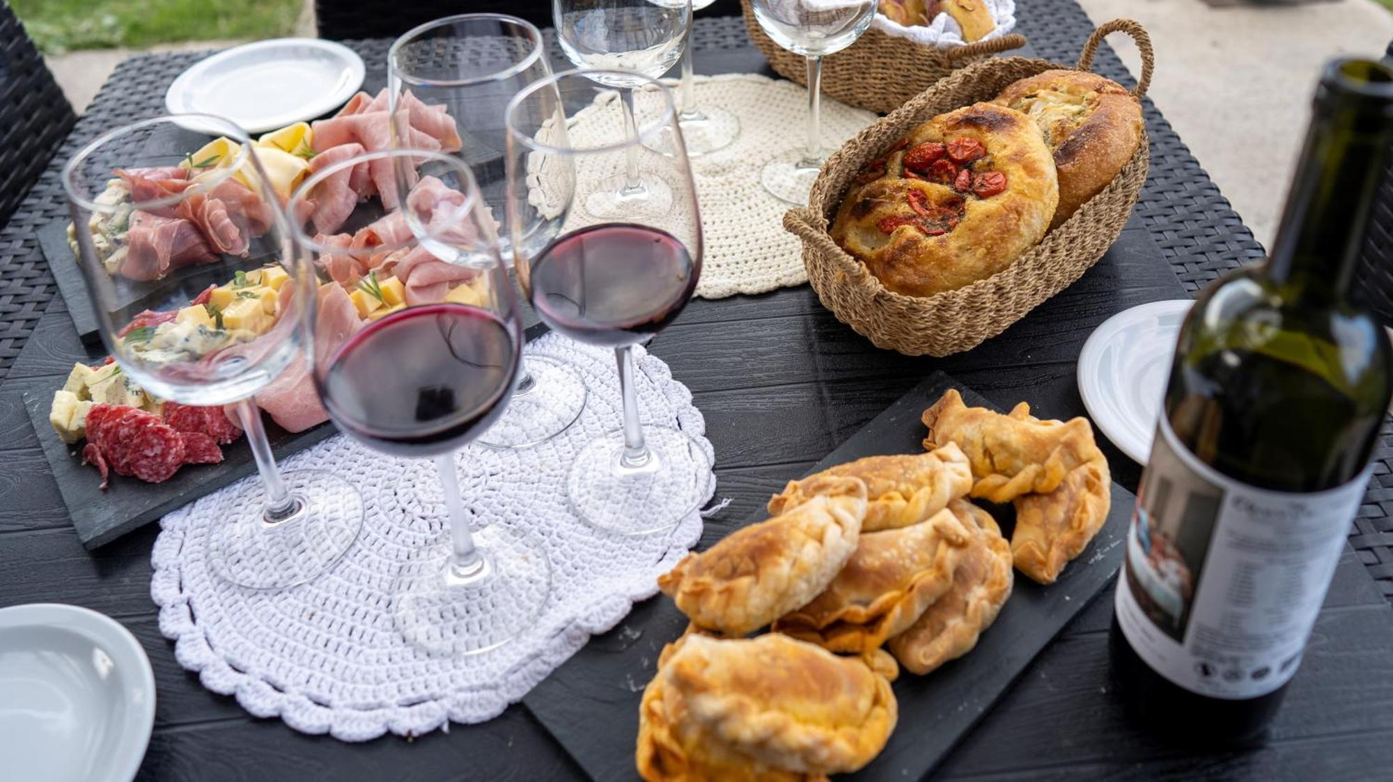 Ayres De Uco Lodge & Wine Lovers Los Arboles Bagian luar foto